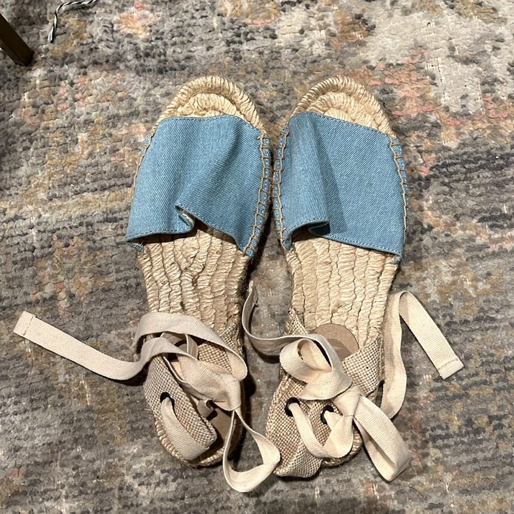 Gap Espadrille Denim Tie Sandals Size 7 View 4